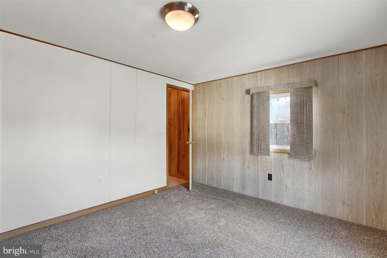 947 Valley View Road York, PA 17406 - Photo 14 of 25 Gallery Image 14