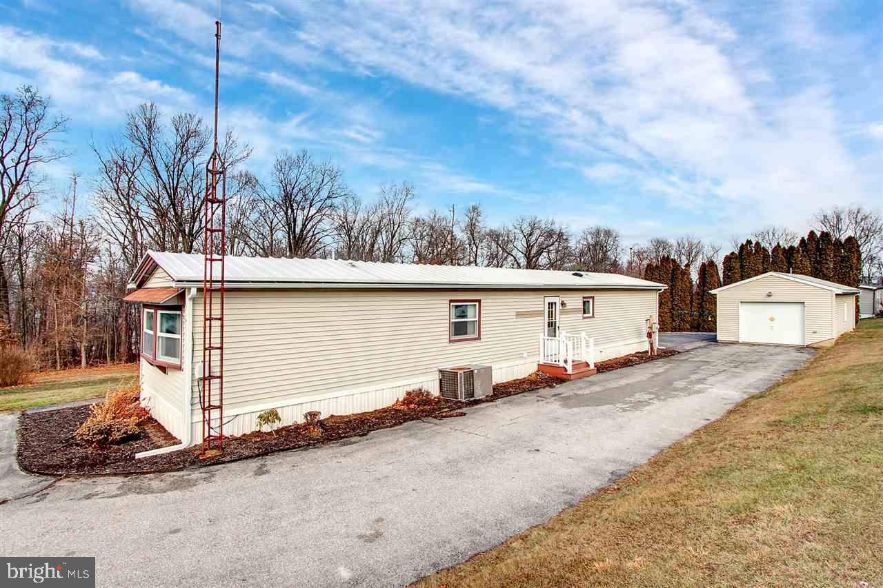 947 Valley View Road York, PA 17406 - Photo 19 of 25 Gallery Image 19
