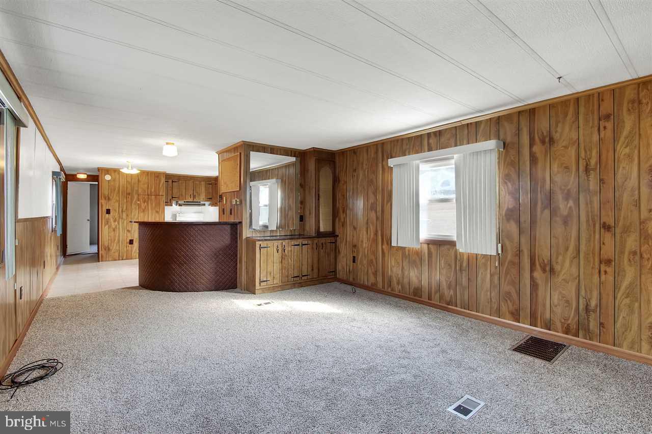 947 Valley View Road York, PA 17406 - Photo 2 of 25 Gallery Image 2