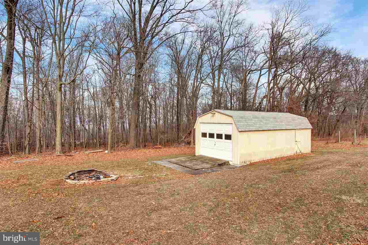 947 Valley View Road York, PA 17406 - Photo 22 of 25 Gallery Image 22