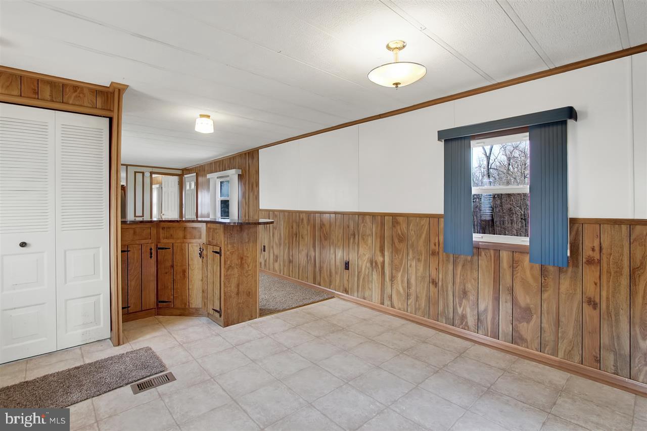 947 Valley View Road York, PA 17406 - Photo 9 of 25 Gallery Image 9