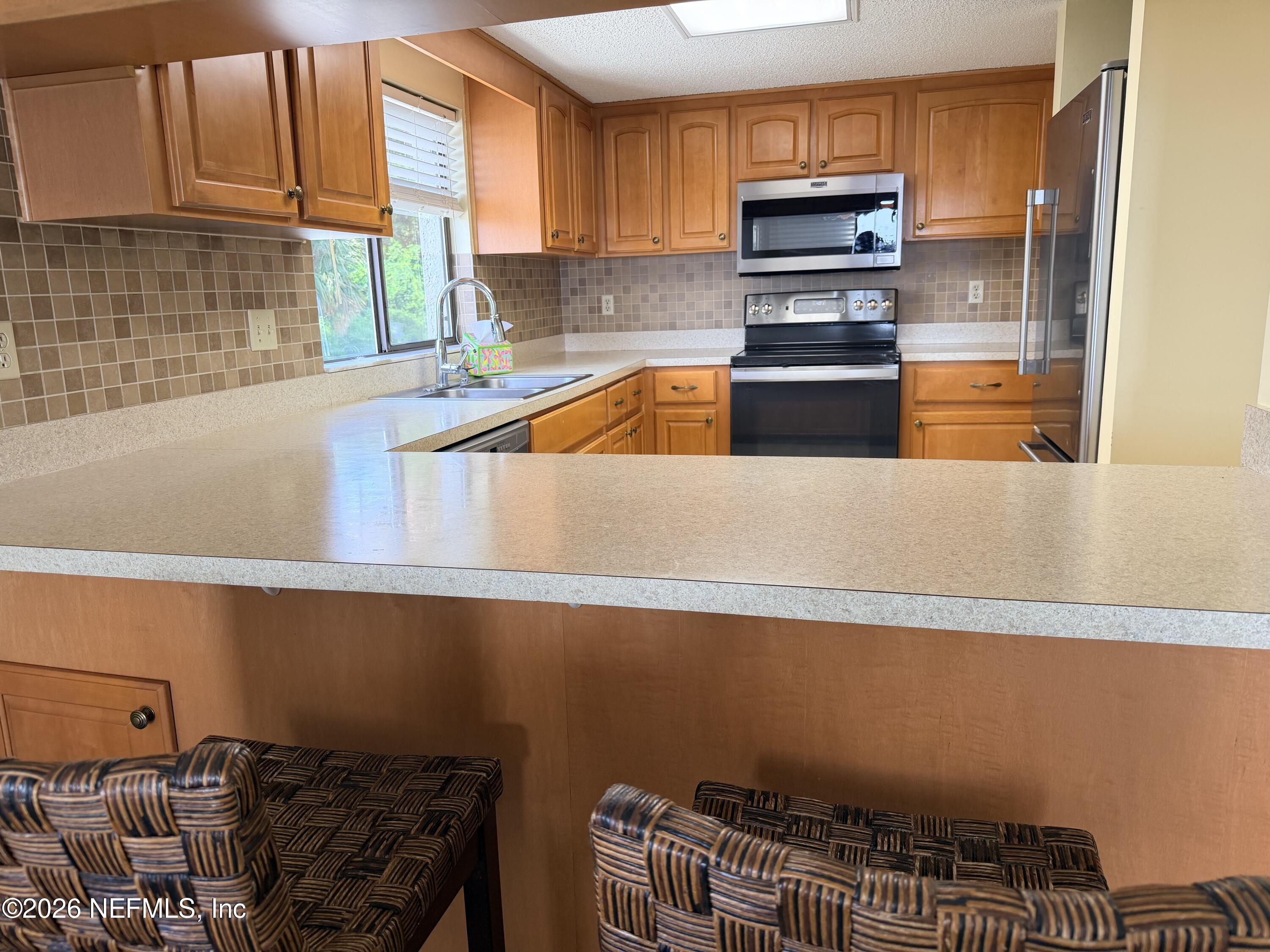 2280 Shepard Street, Unit 306 Jacksonville, FL 32211 - Photo 2 of 13 Kitchen