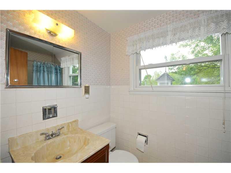 1836 Westlane Road Indianapolis, IN 46260 - Photo 19 of 24 Gallery Image 19