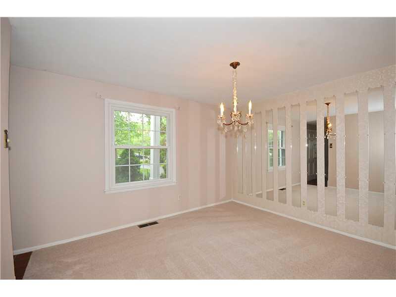1836 Westlane Road Indianapolis, IN 46260 - Photo 5 of 24 Gallery Image 5