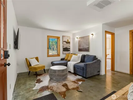 $875,000 | 350 Rampart Drive, Snoqualmie Pass, WA 98068