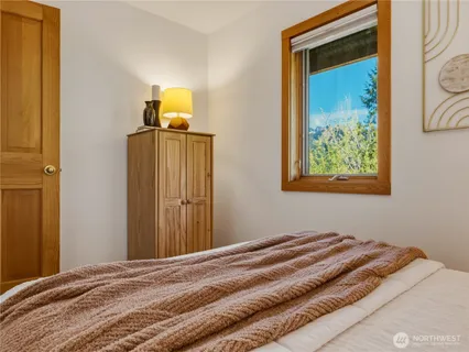 $875,000 | 350 Rampart Drive, Snoqualmie Pass, WA 98068