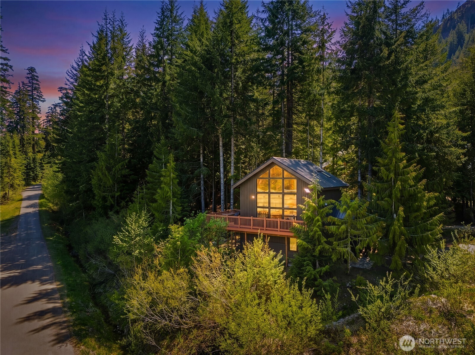 350 Rampart Drive Snoqualmie Pass, WA 98068 - Photo 3 of 40