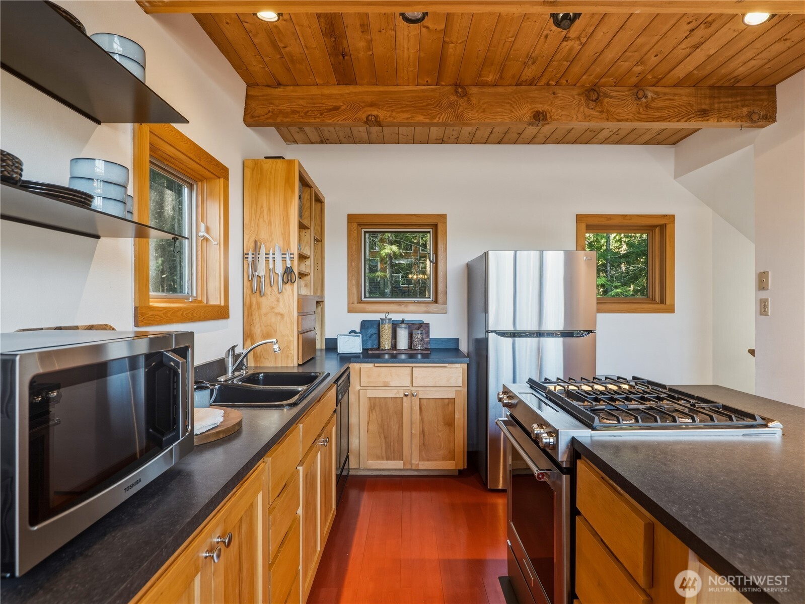 350 Rampart Drive Snoqualmie Pass, WA 98068 - Photo 7 of 40
