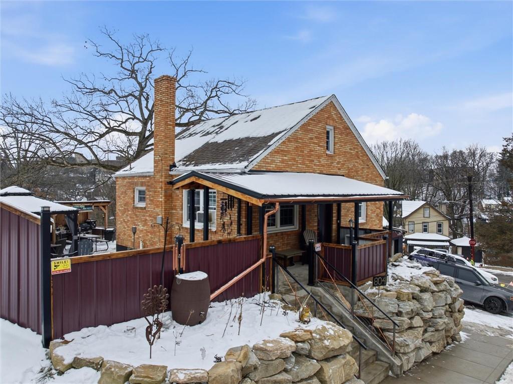 804 Erdner Avenue Pittsburgh, PA 15202 - Photo 43 of 48 a front view of a house with patio