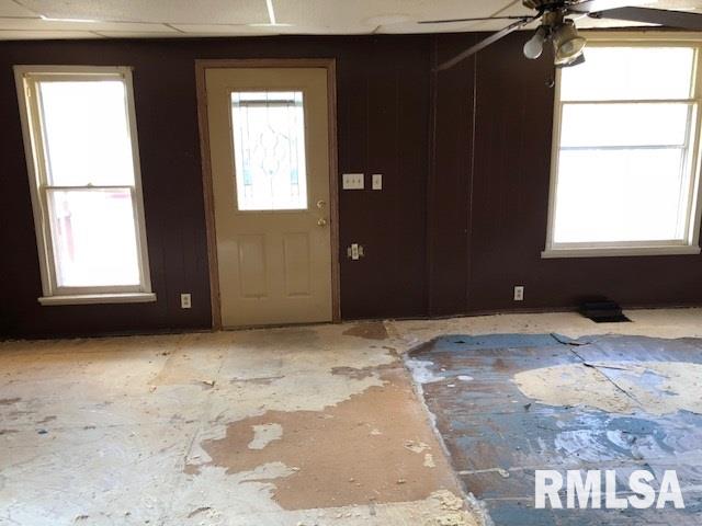 746 East Chestnut Street Canton, IL 61520 - Photo 3 of 18 Gallery Image 3