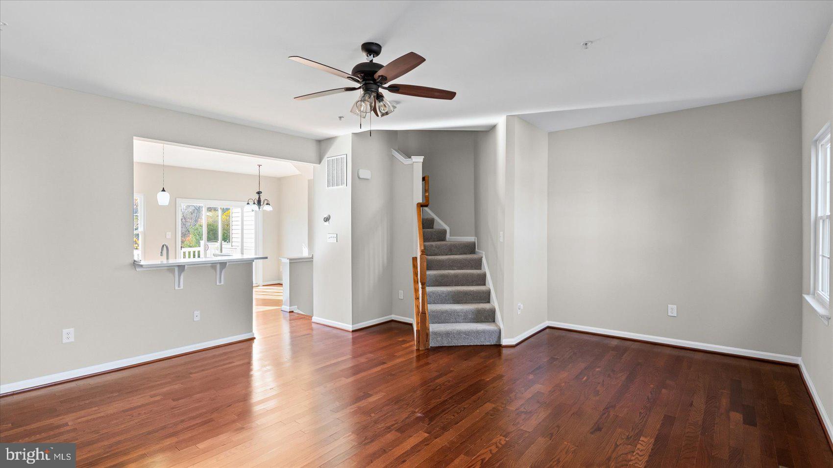 7260 Mockingbird Circle Glen Burnie, MD 21060 - Photo 3 of 70