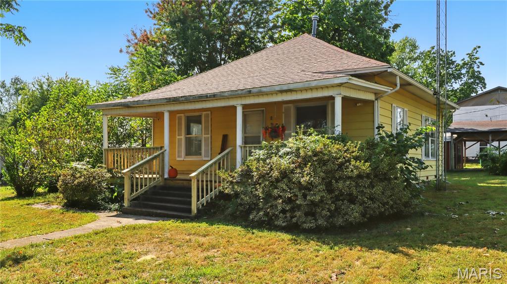 300 East Clouse Street Mountain Grove, MO 65711 - Photo 2 of 32