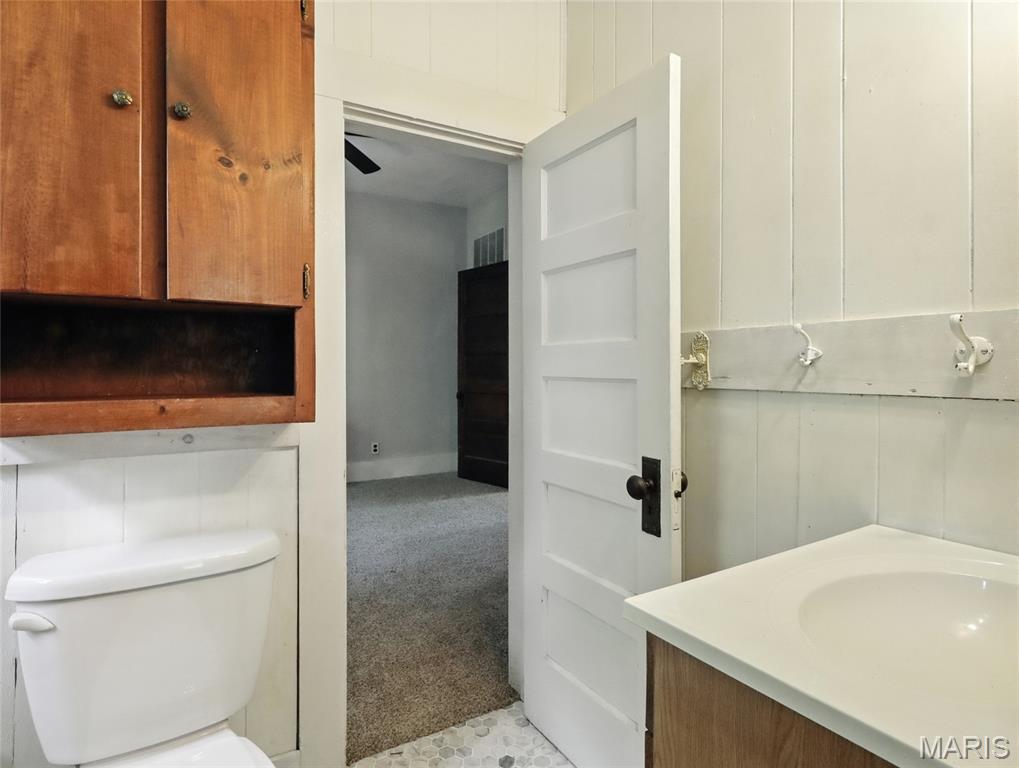 300 East Clouse Street Mountain Grove, MO 65711 - Photo 22 of 32