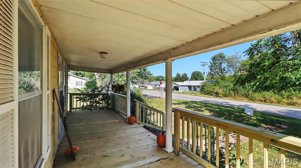 300 East Clouse Street Mountain Grove, MO 65711 - Photo 6 of 32