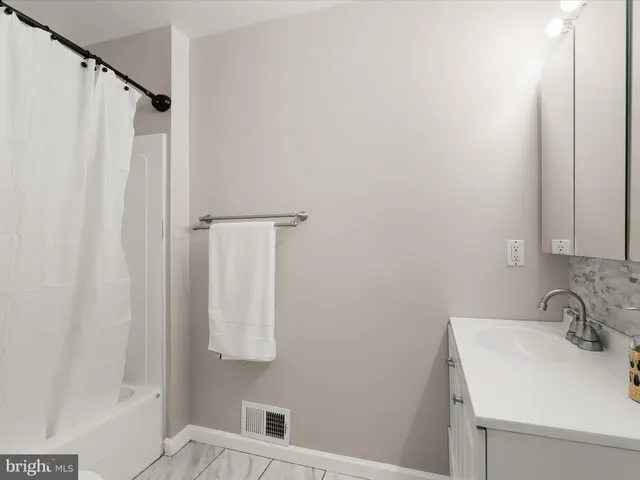 $2,200,000 | 10901 Moxley Road, Damascus, MD 20872