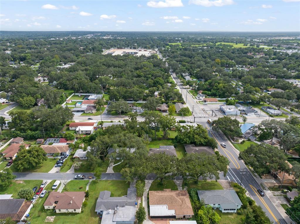 715 West Beacon Road Lakeland, FL 33803 - Photo 41 of 48 Gallery Image 41