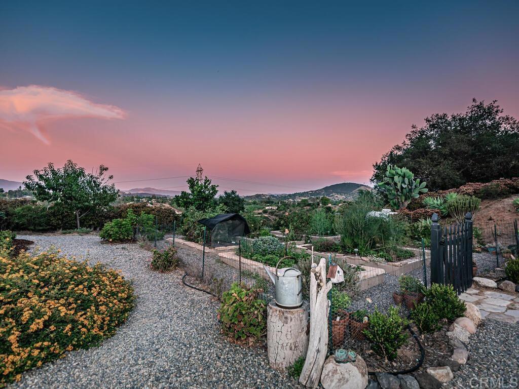 30568 Roadrunner Ridge Valley Center, CA 92082 - Photo 54 of 56 a view of a terrace with a garden