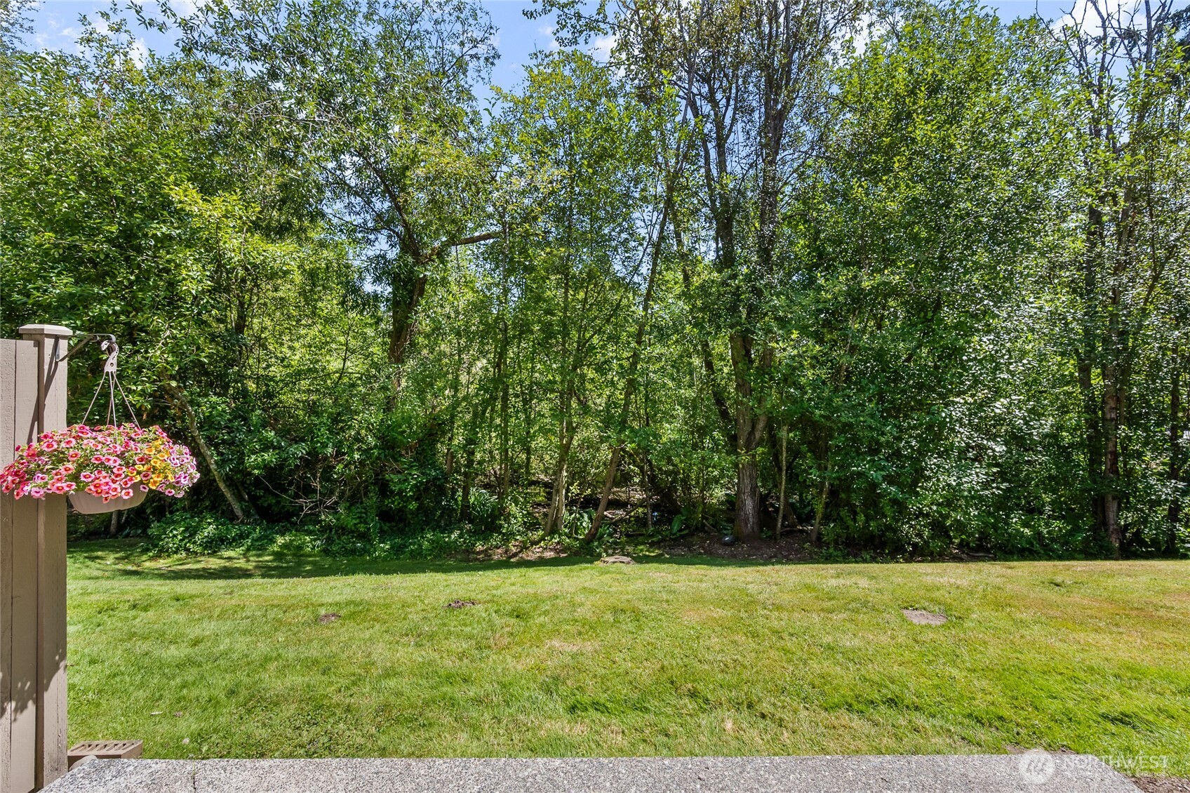 18910 Bothell Everett Highway, Unit H2 Bothell, WA 98012 - Photo 30 of 32