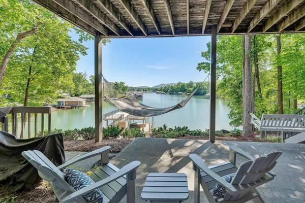 $2,395,000 | 25 Findlay Circle, Penhook, VA 24137
