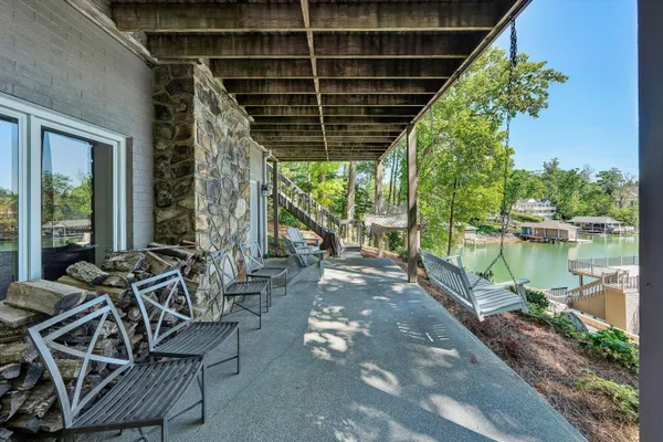 $2,395,000 | 25 Findlay Circle, Penhook, VA 24137