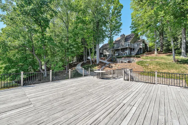 $2,395,000 | 25 Findlay Circle, Penhook, VA 24137