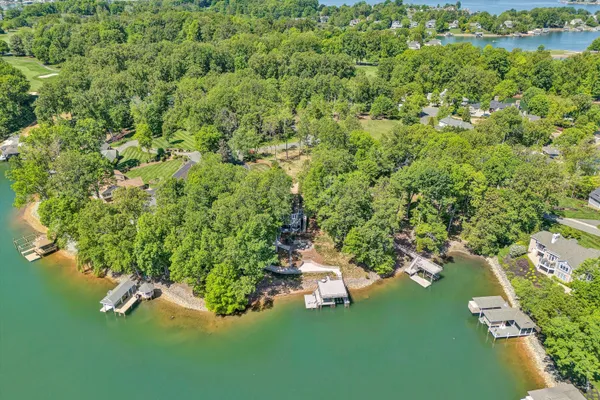 $2,395,000 | 25 Findlay Circle, Penhook, VA 24137