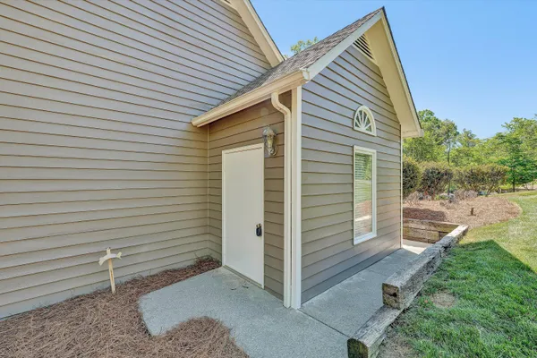 $2,395,000 | 25 Findlay Circle, Penhook, VA 24137