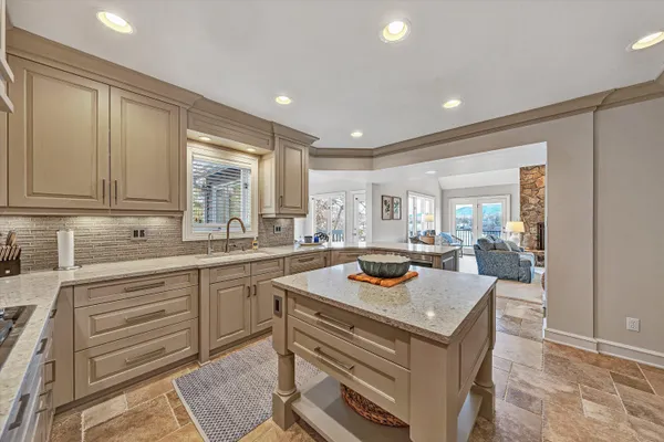 $2,395,000 | 25 Findlay Circle, Penhook, VA 24137