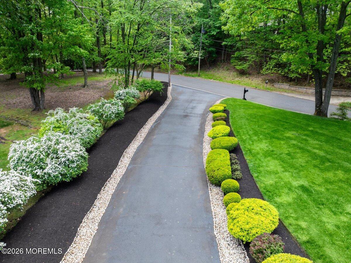 7 Highpoint Road Holmdel, NJ 07733 - Photo 5 of 61 Beautiful driveway entrance