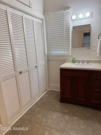 $1,295 | 807 East University Avenue, Lafayette, LA 70503
