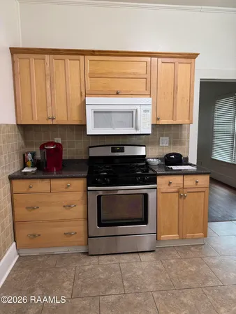 $1,295 | 807 East University Avenue, Lafayette, LA 70503