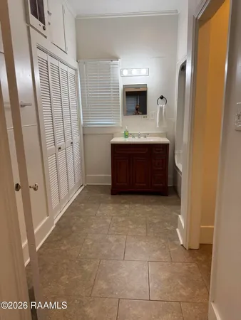 $1,295 | 807 East University Avenue, Lafayette, LA 70503