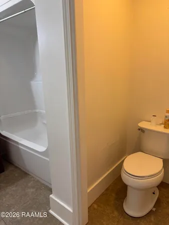$1,295 | 807 East University Avenue, Lafayette, LA 70503