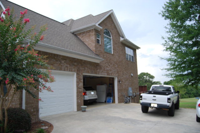 330 Eagle Ridge Road Macon, GA 31216 - Photo 3 of 41 a car parked in front of a house