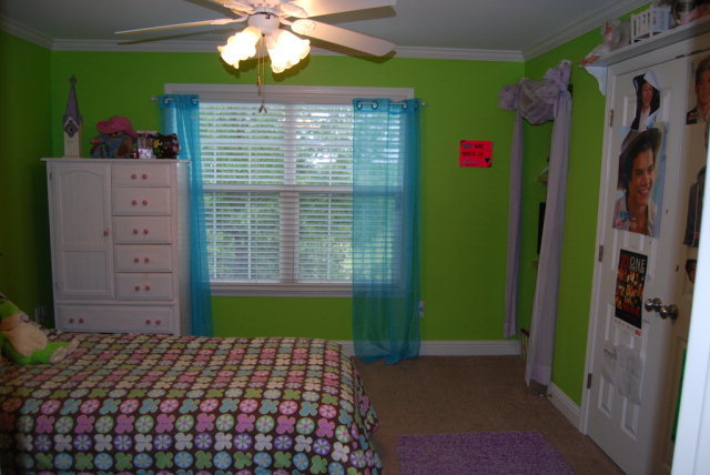 330 Eagle Ridge Road Macon, GA 31216 - Photo 29 of 41 a bedroom with a bed and a window