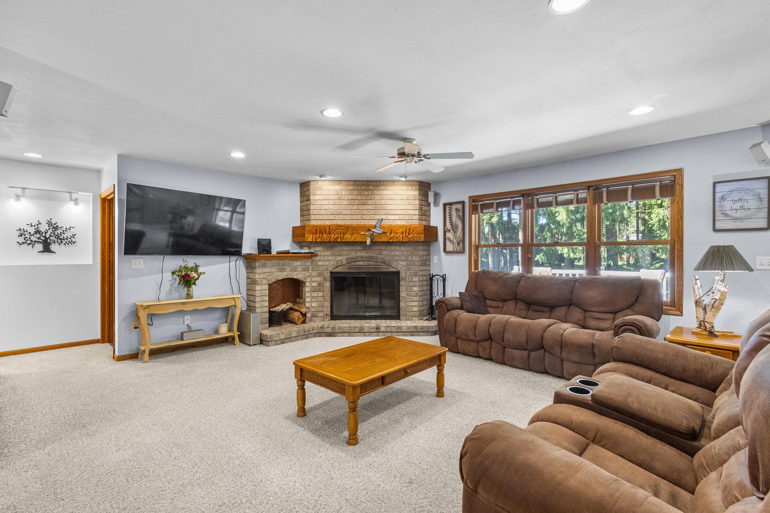 511 Ponderosa Road Reedsville, WI 54230 - Photo 2 of 63