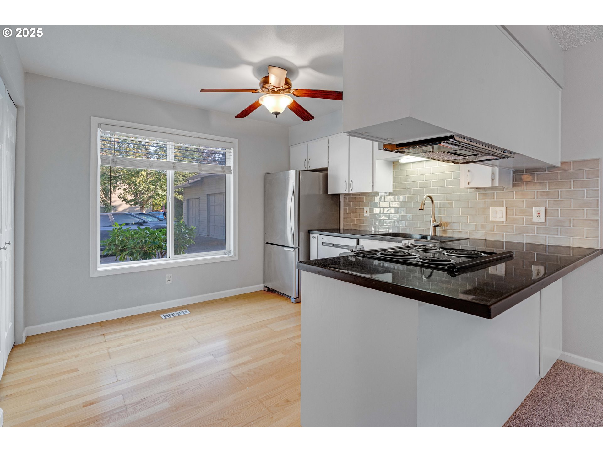 10900 Southwest 76th Place, Unit 43 Portland, OR 97223 - Photo 11 of 35