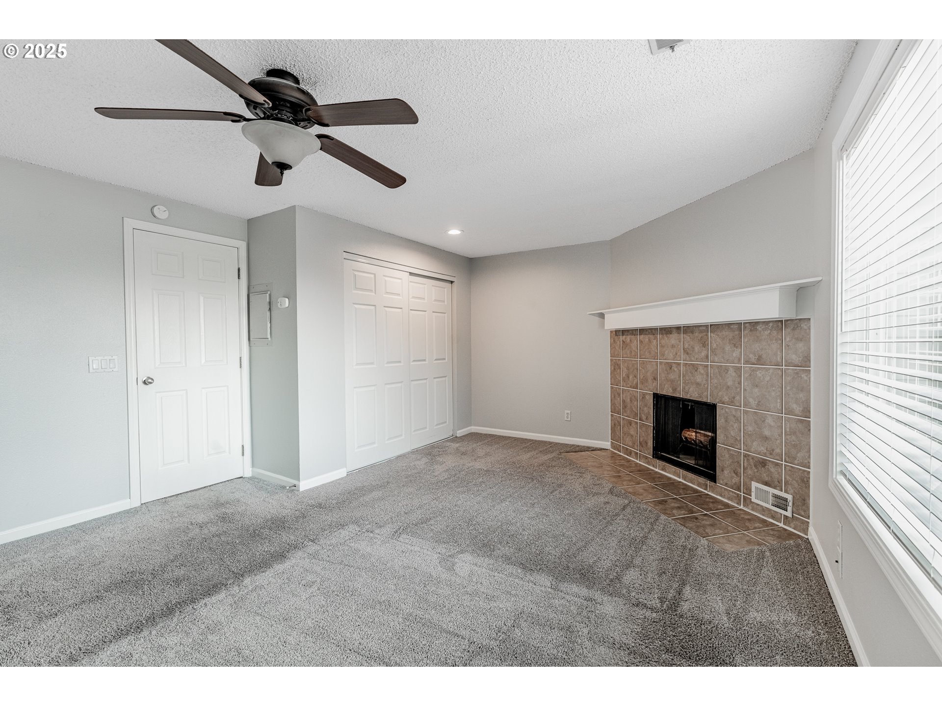 10900 Southwest 76th Place, Unit 43 Portland, OR 97223 - Photo 27 of 35