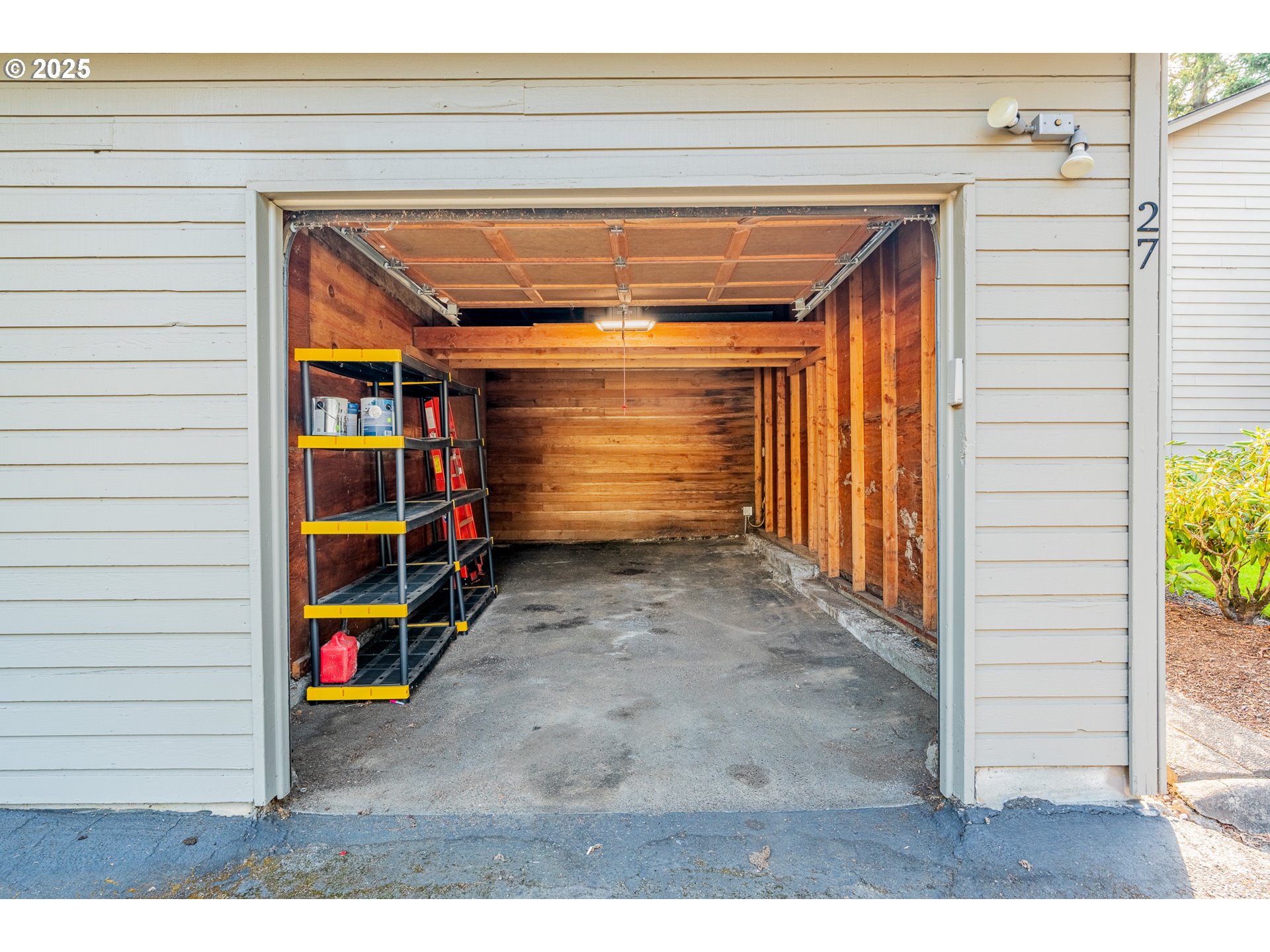 10900 Southwest 76th Place, Unit 43 Portland, OR 97223 - Photo 32 of 35