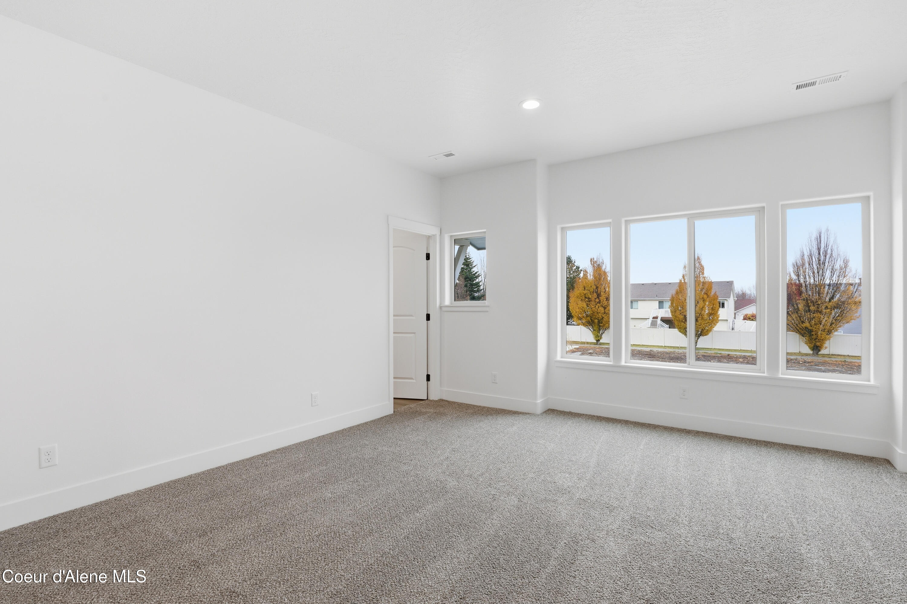 669 North Creative Way Post Falls, ID 83854 - Photo 14 of 23 Primary Bedroom