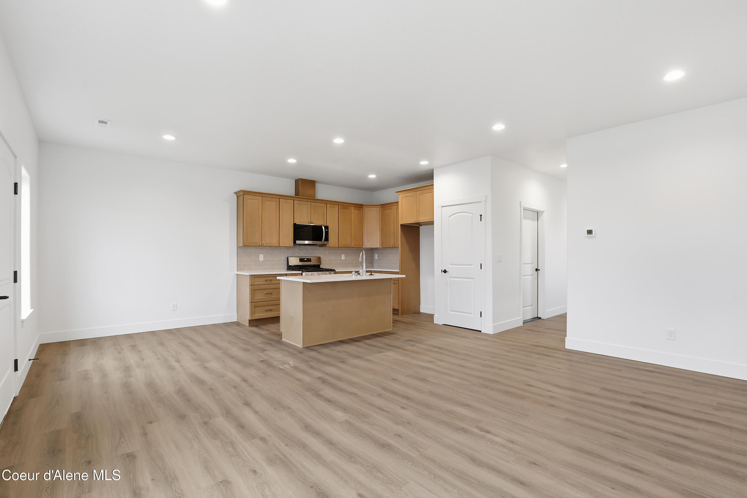 669 North Creative Way Post Falls, ID 83854 - Photo 5 of 23 Great Room