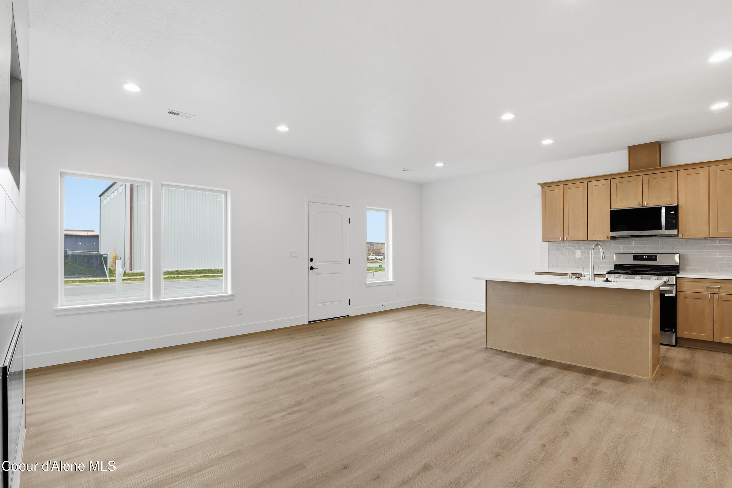 669 North Creative Way Post Falls, ID 83854 - Photo 6 of 23 Great Room