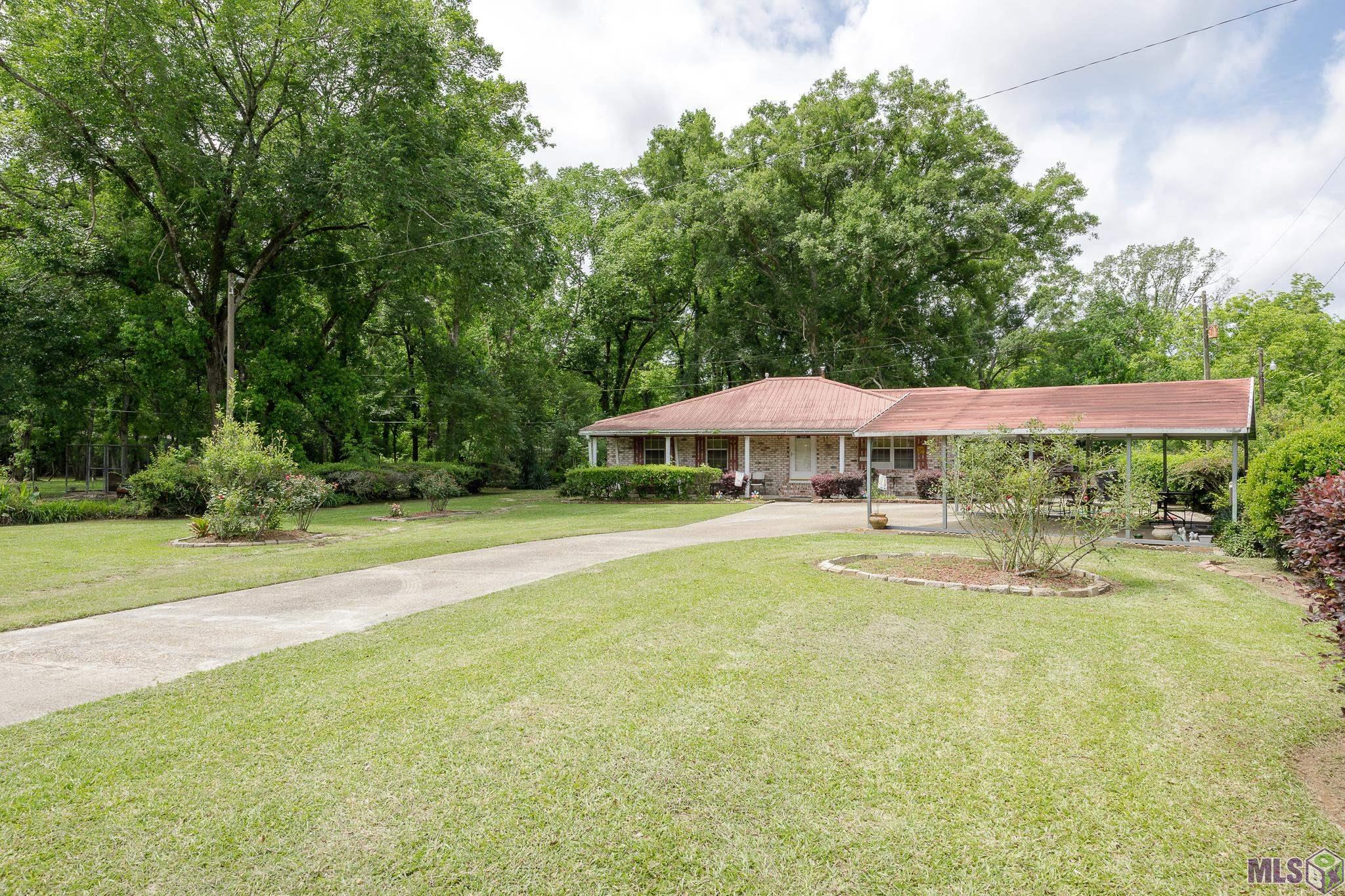 342 East Flanacher Road Zachary, LA 70791 - Photo 2 of 21