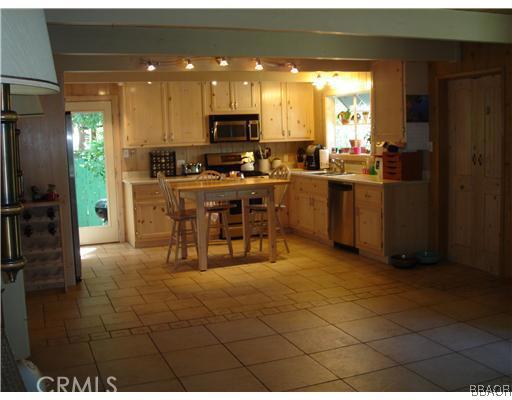 120 Fremont Road Lake Arrowhead, CA 92352 - Photo 3 of 10 Gallery Image 3