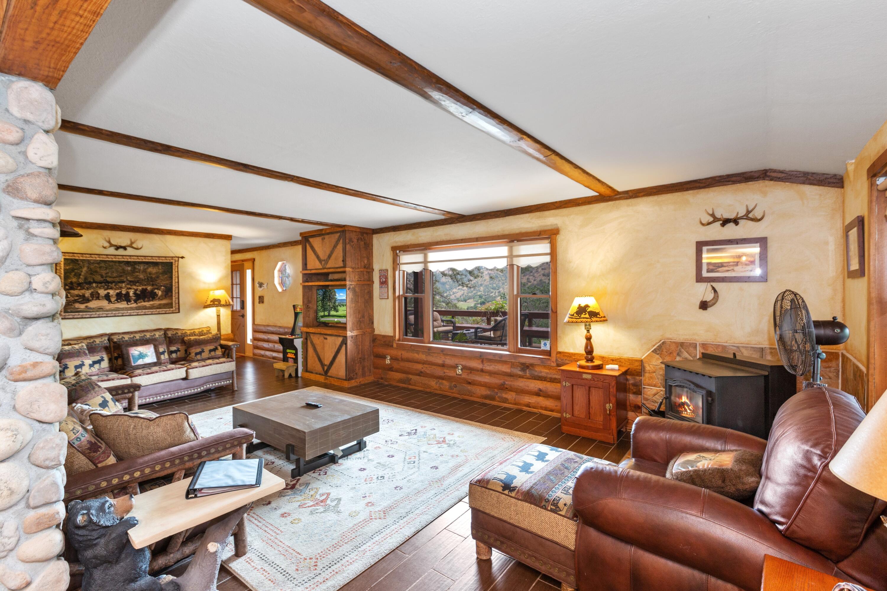 42182 Mynatt Drive Three Rivers, CA 93271 - Photo 44 of 67 Family Main