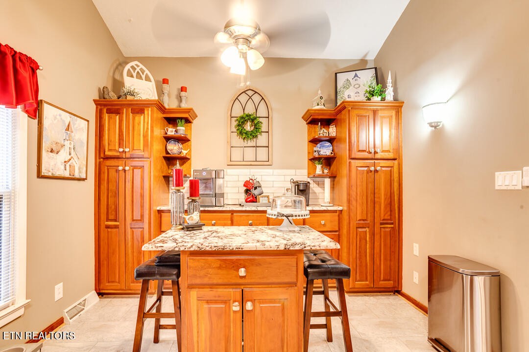 7933 Whitcomb Road Powell, TN 37849 - Photo 10 of 42 Gallery Image 10