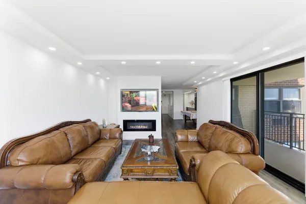 $649,000 | 7855 Boulevard East, Unit 17I, North Bergen, NJ 07047