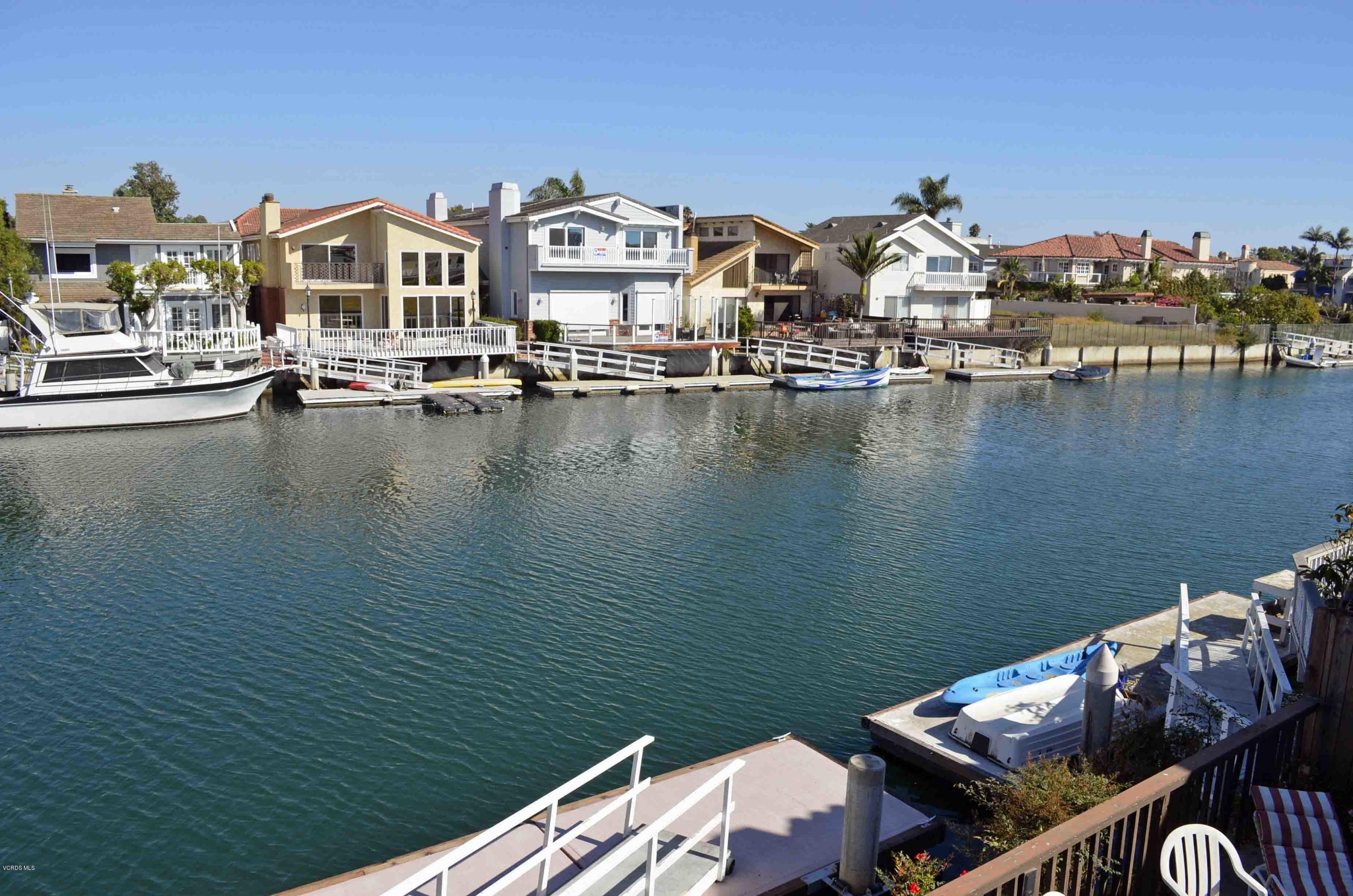 2024 Ravoli Drive Oxnard, CA 93035 - Photo 14 of 33 1