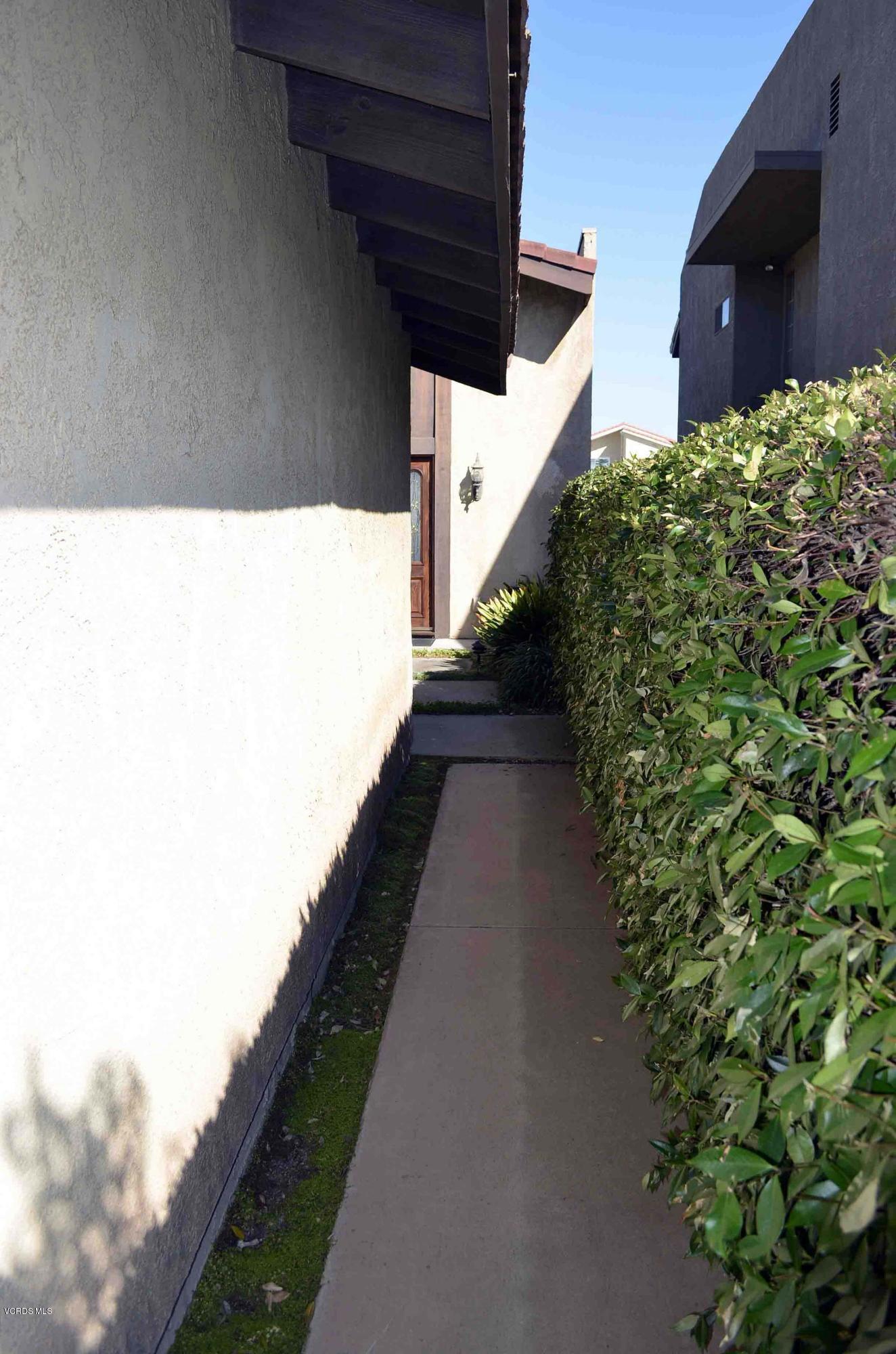 2024 Ravoli Drive Oxnard, CA 93035 - Photo 3 of 33 3 entry at gate