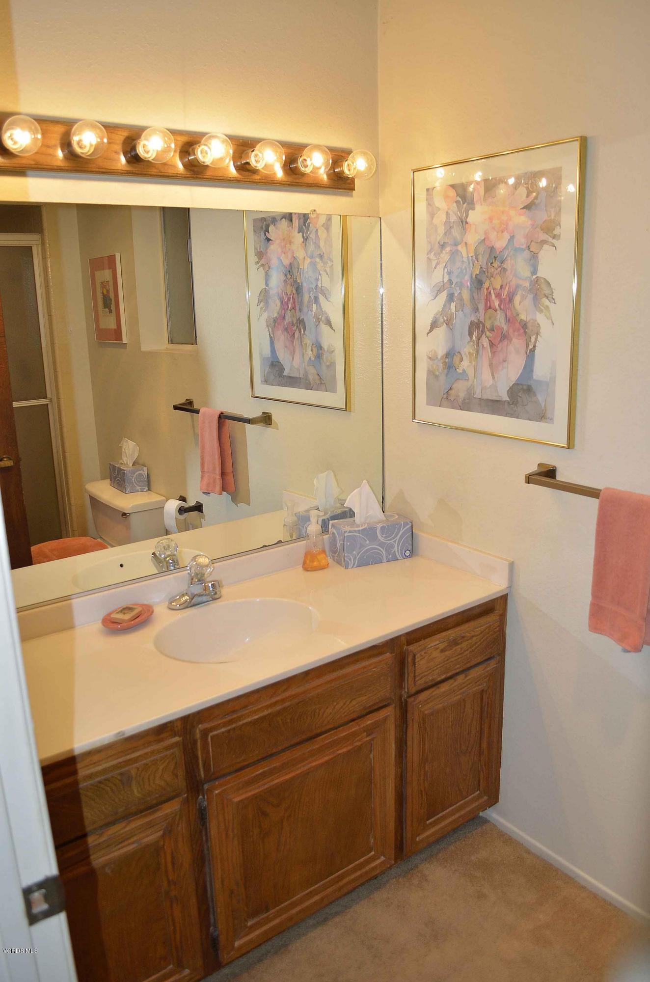 2024 Ravoli Drive Oxnard, CA 93035 - Photo 22 of 33 18 dn stairs bath